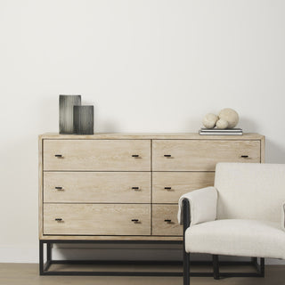 Mercana Dawn 70361 Black Lifestyle Image