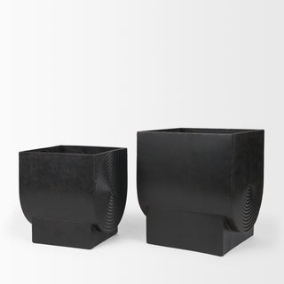 Mercana Medina 70548 Black Furniture Alternate Image