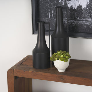Mercana Aubrey 69857 Black Lifestyle Image