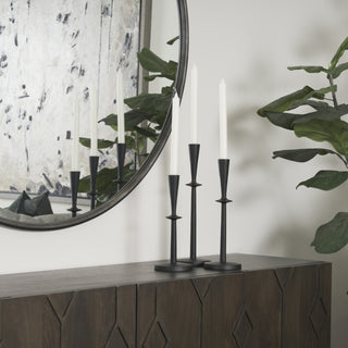 Mercana Qwin 70716 Black Lifestyle Image