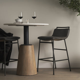 Mercana Maxwell 69928-AB White Furniture Lifestyle Image Feature