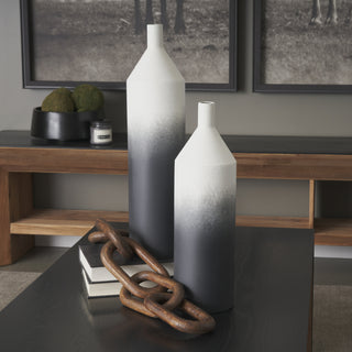 Mercana Townley 70953 Black Lifestyle Image