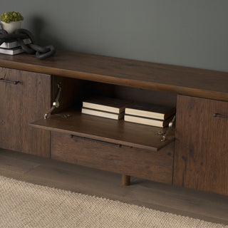 Mercana Belford 71229 Brown-Dark Furniture Lifestyle Image Feature