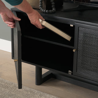 Mercana Grier 71143 Black Furniture Lifestyle Image Feature