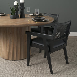 Mercana Reid 71244 Black Furniture Lifestyle Image Feature