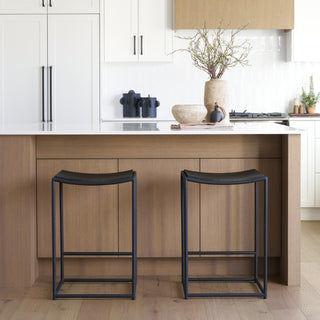Mercana Taniel 70822 Black Furniture Lifestyle Image Feature
