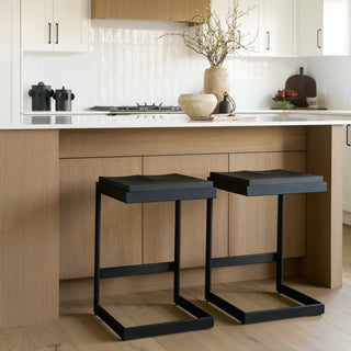 Mercana Kiran 69175 Black Furniture Lifestyle Image Feature