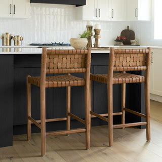 Mercana Shane 70798 Brown Furniture Lifestyle Image Feature