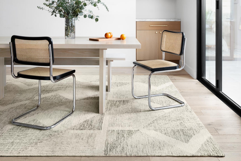 Loloi Milo MLO-06 Lt Grey / Granite Area Rug Room Scene Image Feature