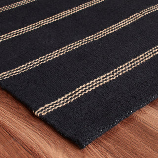 LR Home Hampton 03395 Black/Tan Area Rug Pile Image