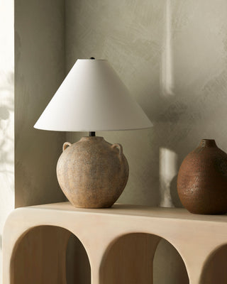 Surya Nivalis NIV-001 Lamp Style Shot Feature