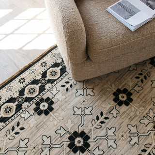 Oriental Weavers Acacia ACA09 Beige/ Black Area Rug Main Image