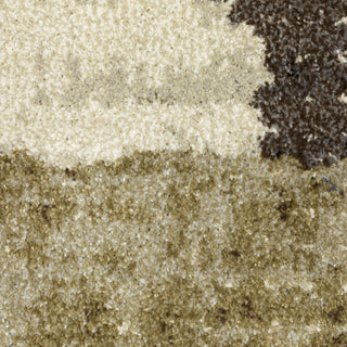 Oriental Weavers Gemma GEM01 Green / Brown Area Rug Close-up Image