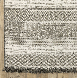 Oriental Weavers GILLIAN 1622E Beige/ Black Area Rug Corner Image