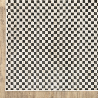 Oriental Weavers Hunter HNT02 Black / Ivory Area Rug Corner Image