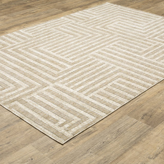 Oriental Weavers Hunter HNT03 Beige/ Ivory Area Rug Alternate Image