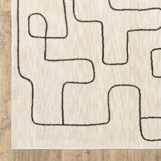 Oriental Weavers Hunter HNT06 Beige / Black Area Rug Corner Image