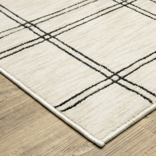 Oriental Weavers Hunter HNT07 Beige / Black Area Rug Corner Image