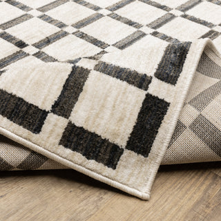 Oriental Weavers Hunter HNT08 aBeige/ Black Area Rug Backing Image