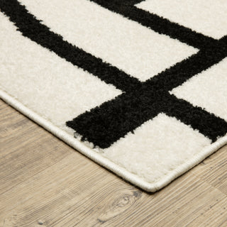 Oriental Weavers Quinn QUI06 Ivory / Black Area Rug Corner Image