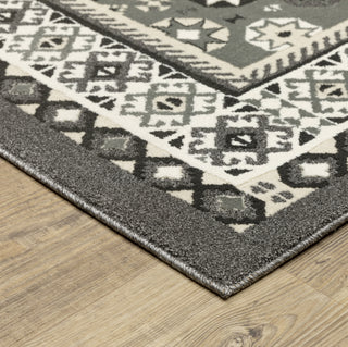 Oriental Weavers RAYLAN RAY02 Grey/ Ivory Area Rug Corner Image