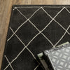 Oriental Weavers RAYLAN RAY12 Black/ Ivory Area Rug Corner Image