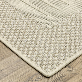 Oriental Weavers Zarina ZAR04 Beige / Ivory Area Rug Corner Image