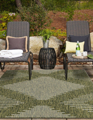 Unique Loom Outdoor Modern T-KZOD26 Green Area Rug