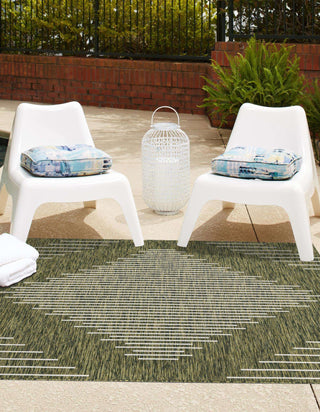 Unique Loom Outdoor Modern T-KZOD26 Green Area Rug