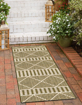 Unique Loom Outdoor Trellis OWE-EDEN-553 Green Area Rug