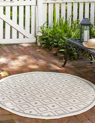 Unique Loom Outdoor Trellis OWE-OTRS1 Ivory Area Rug