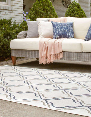 Unique Loom Outdoor Trellis OWE-OTRS2 Ivory Area Rug