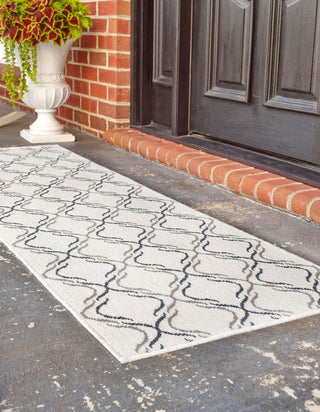 Unique Loom Outdoor Trellis OWE-OTRS2 Ivory Area Rug