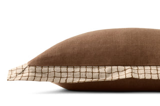 Loloi Pillow PLL0196 Brown Corner Image