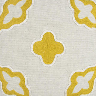 Rizzy Pillows T12882 Natural Lifestyle Image Feature