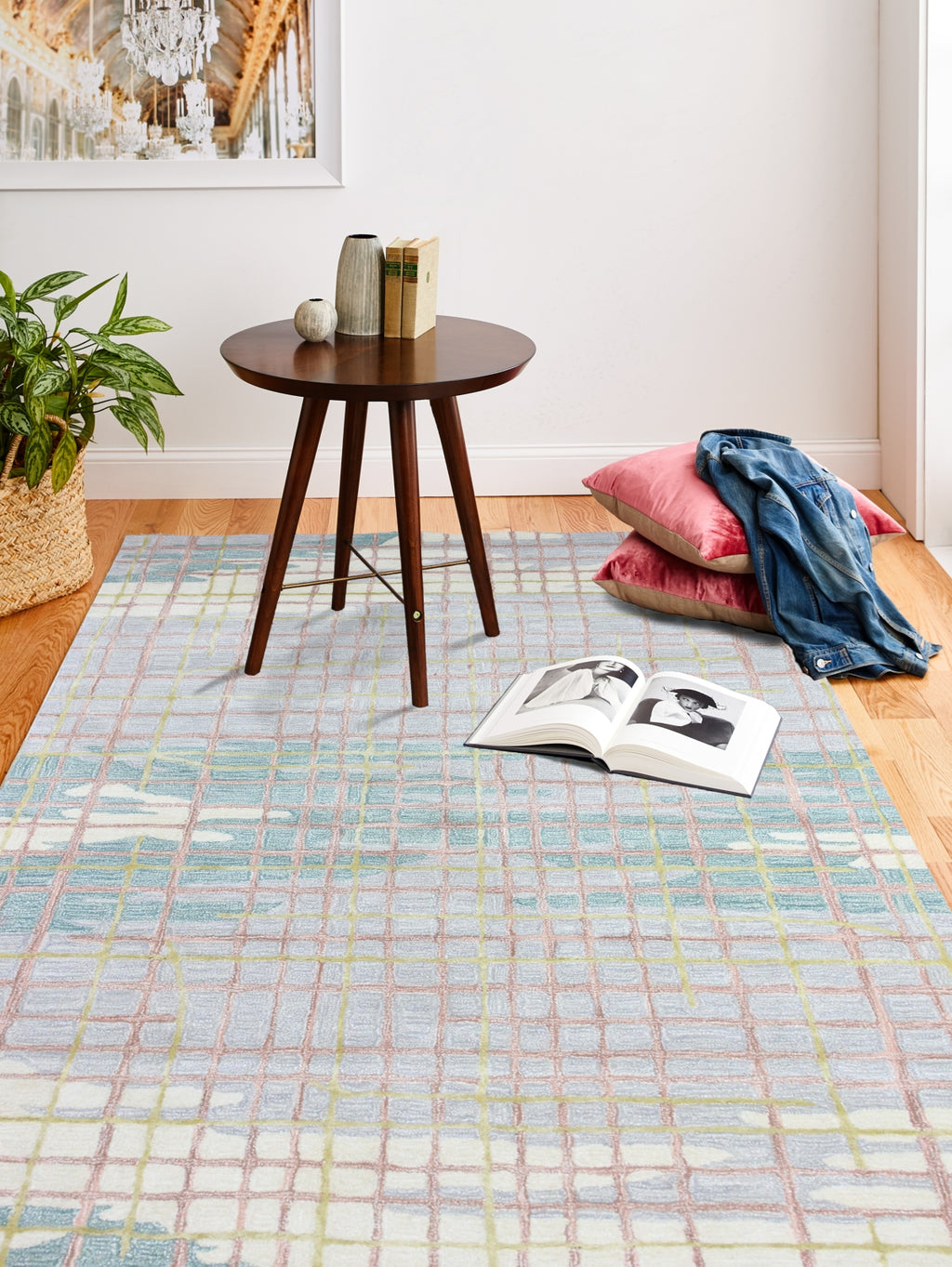 Bashian Greenwich R129-HG364 Area Rug Lifestyle Image Feature