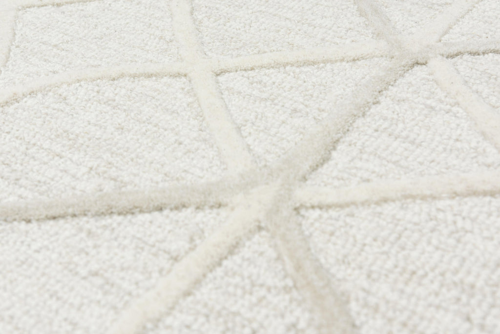 Alora Decor x Rizzy Ava A06101 Beige Area Rug Corner Image