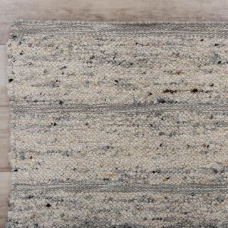 Rizzy Aspen ASP203 Ivory / Gray Area Rug Detail Image