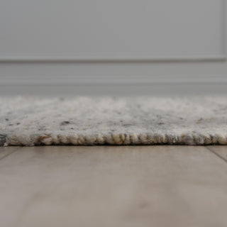 Rizzy Aspen ASP203 Ivory / Gray Area Rug Edge Image