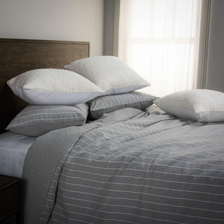 Rizzy Comforter Set BC7446 Grey Bedding Detail Image