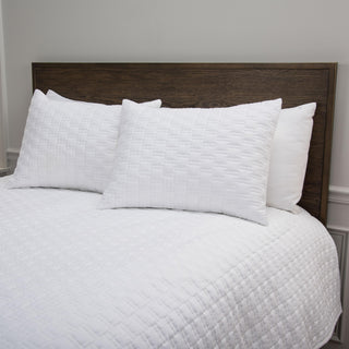 Rizzy Quilts BQ6873 White Bedding Edge Image