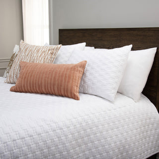 Rizzy Quilts BQ6873 White Bedding Room Image Feature