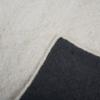 Rizzy Bixby BX04IV Ivory Area Rug Corner Image
