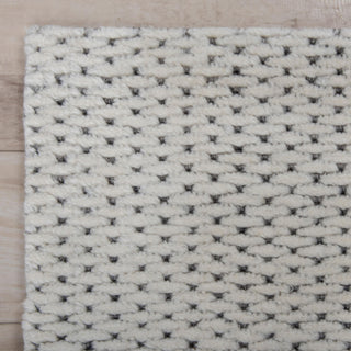 Rizzy Cloud CLD709 Gray Area Rug Detail Image