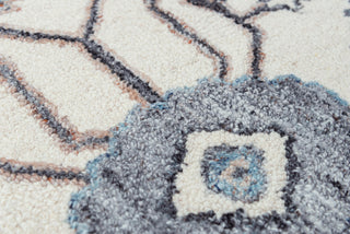 Rizzy Essence ESS102 Beige / Gray Area Rug Corner Image