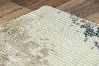 Rizzy Finesse FIN113 Beige / Blue Area Rug Angle Image