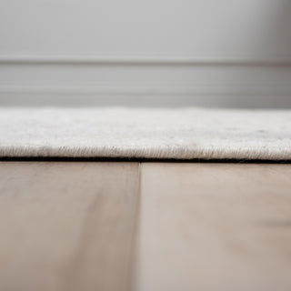 Rizzy Hilton HTN718 Neutral Area Rug Edge Image