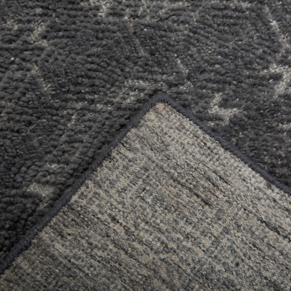 Rizzy Hilton HTN719 Gray Area Rug main image