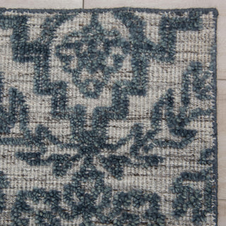 Rizzy Hilton HTN721 Ivory / Gray Area Rug Detail Image