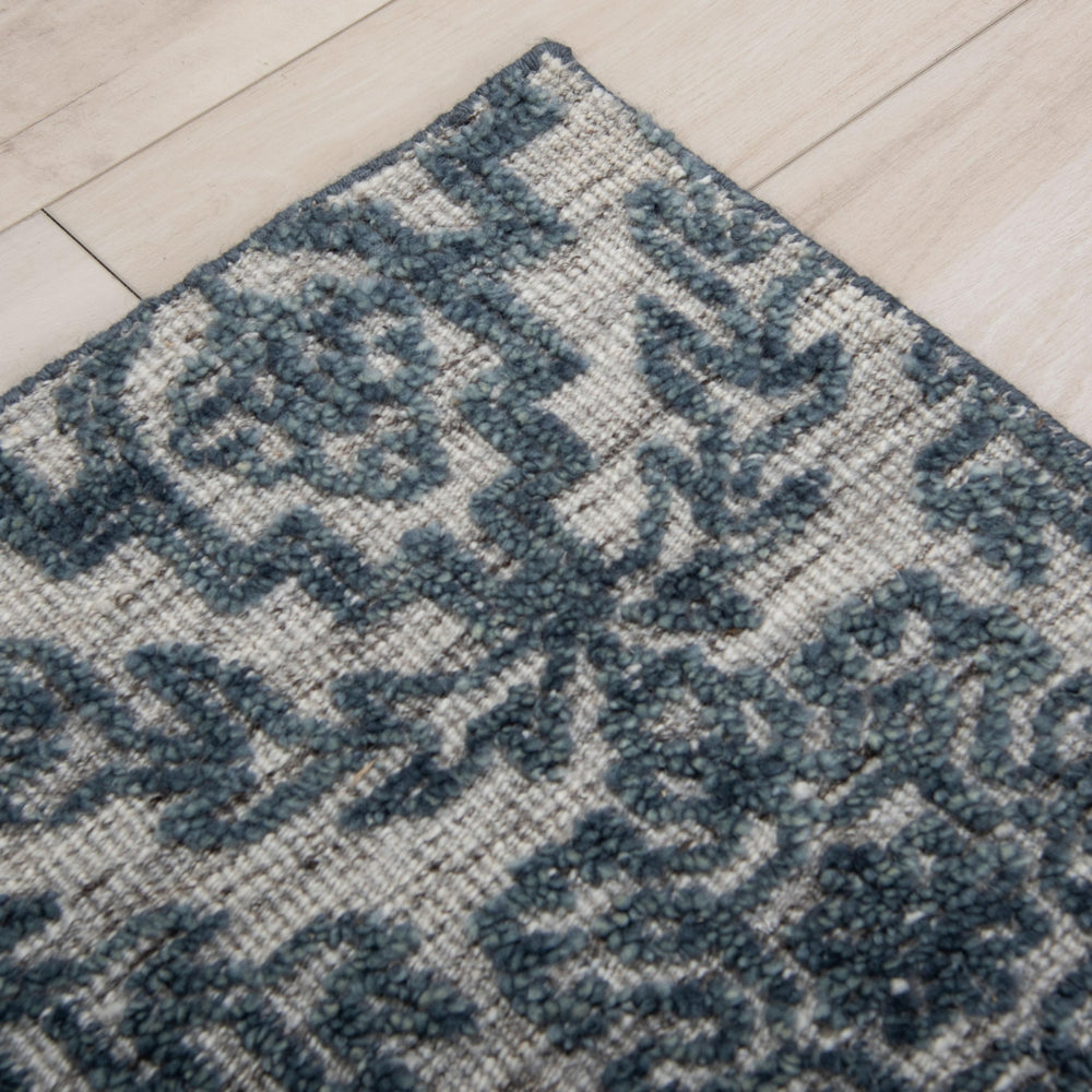 Rizzy Hilton HTN721 Ivory / Gray Area Rug Room Image Feature